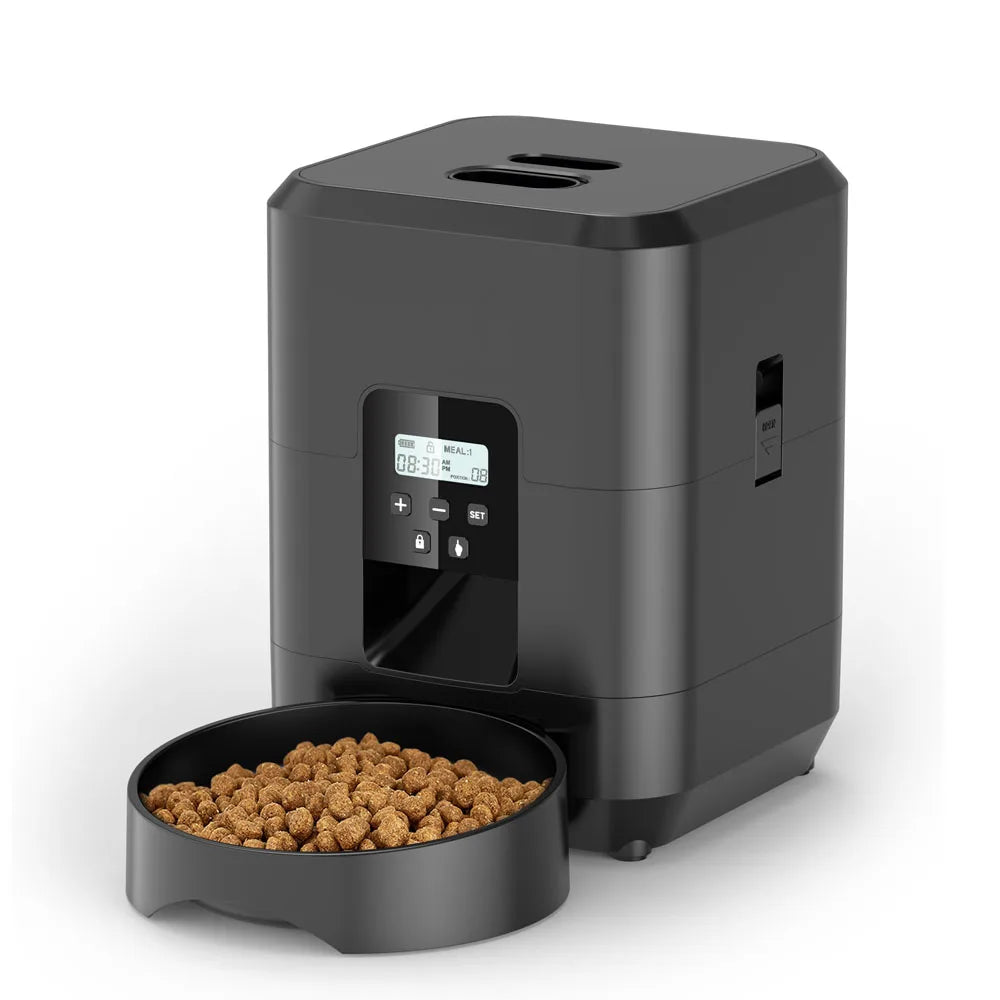 Smart Pet Feeder Automatic Cat and dog feeder.