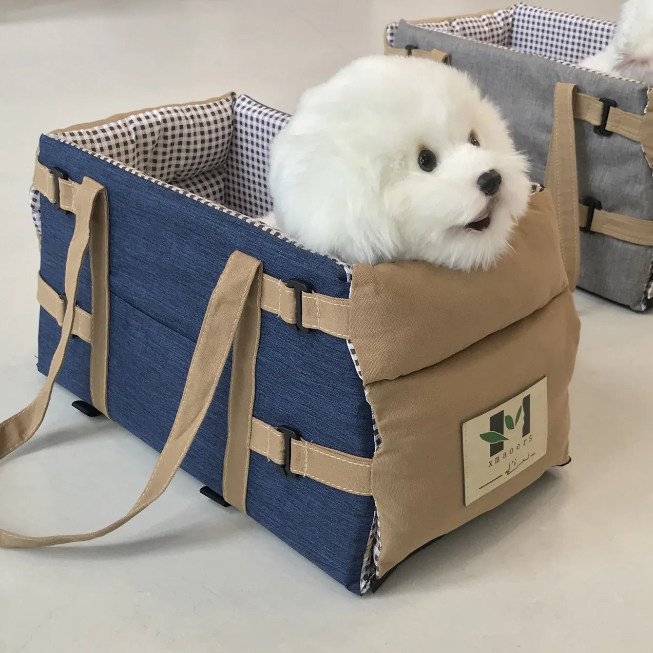 Dog Car Seat for Small Dog Center Console Seat Pet Booster Seat for Car Safety Travel Puppy Portable Dog Carrier for Cats Bag